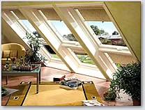 Mehrere Dachfenster in einem ausgebauten Dachgeschoss